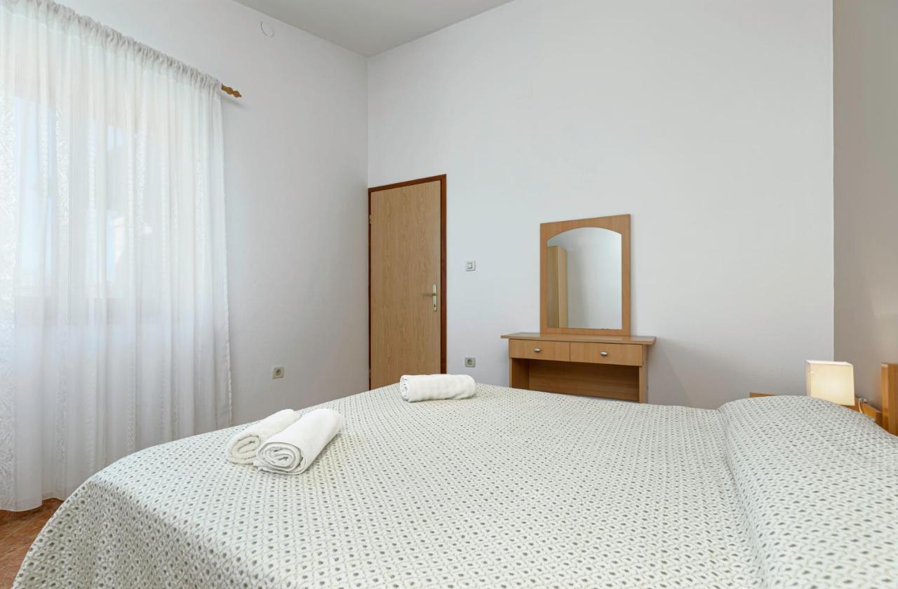 Apartamento Palmira Poreč Exterior foto